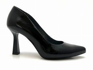 2651 czarne lakierowane  czółenka